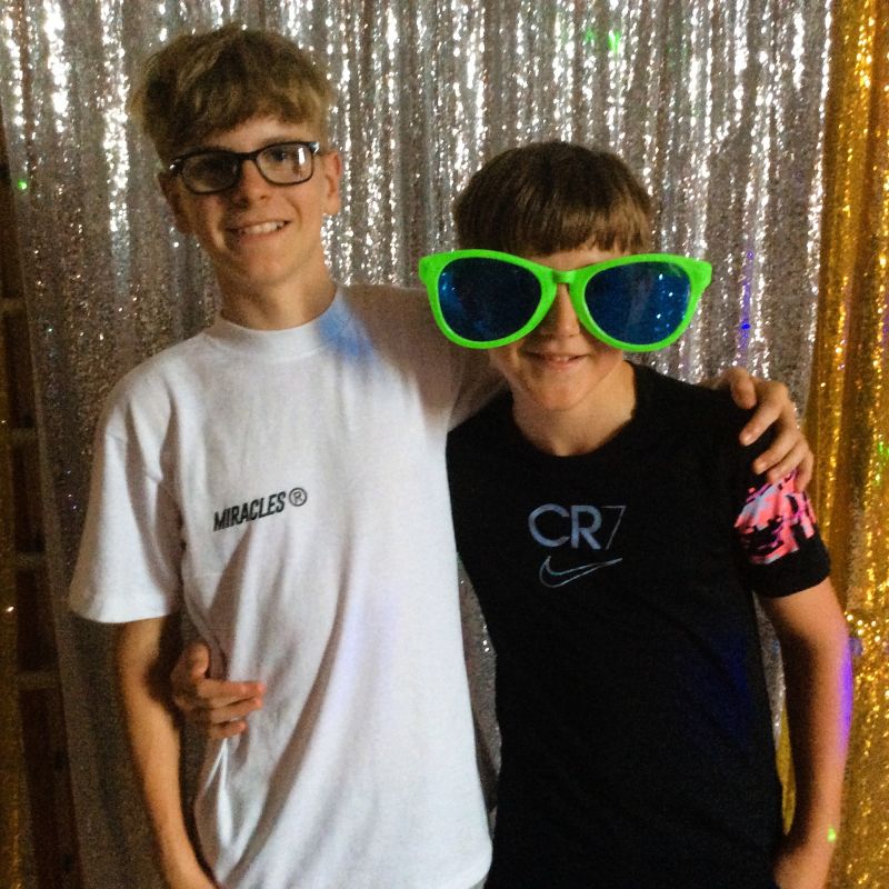 Party_Y8_11